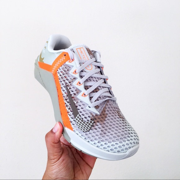 Nike Metcon 6 Training Shoes - Picture 3 of 8